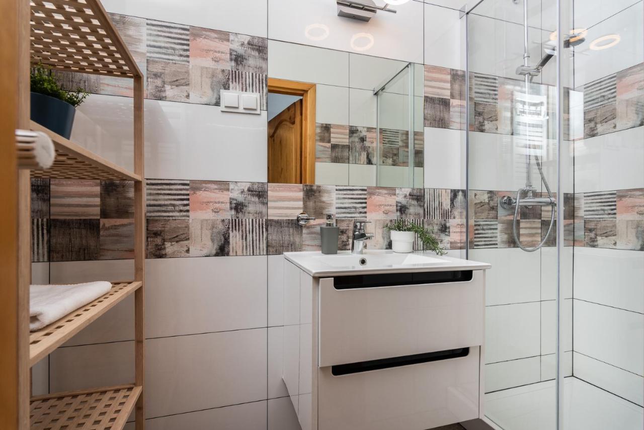 Classy Old Town Apartment - By Upstairs Krakow Luaran gambar